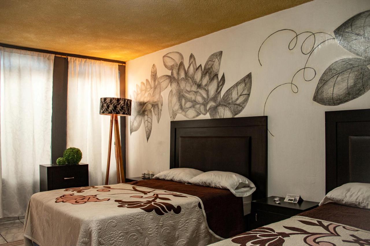 Hotel Boutique Charlotte Arandas エクステリア 写真