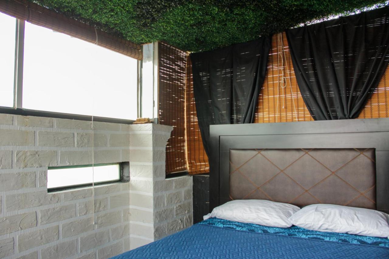Hotel Boutique Charlotte Arandas エクステリア 写真