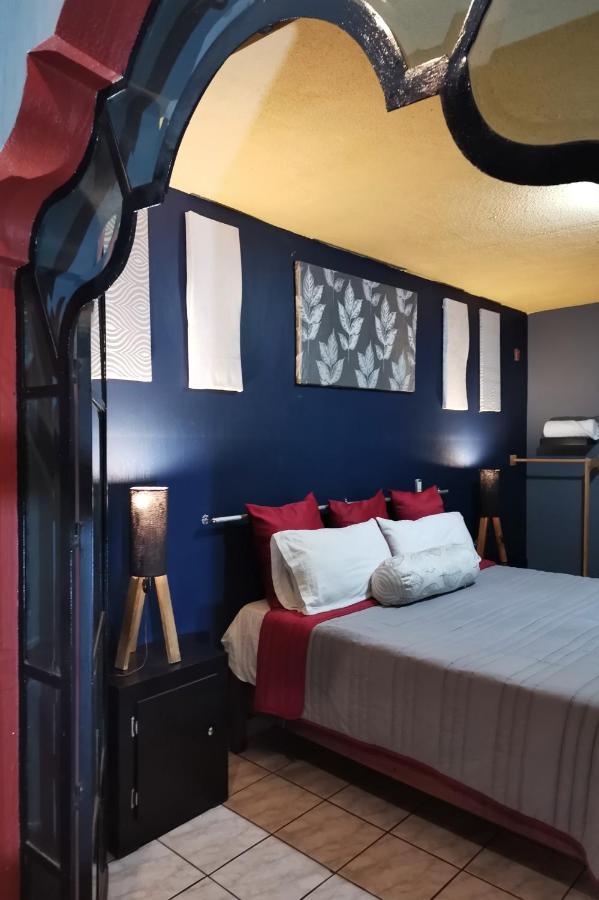 Hotel Boutique Charlotte Arandas エクステリア 写真