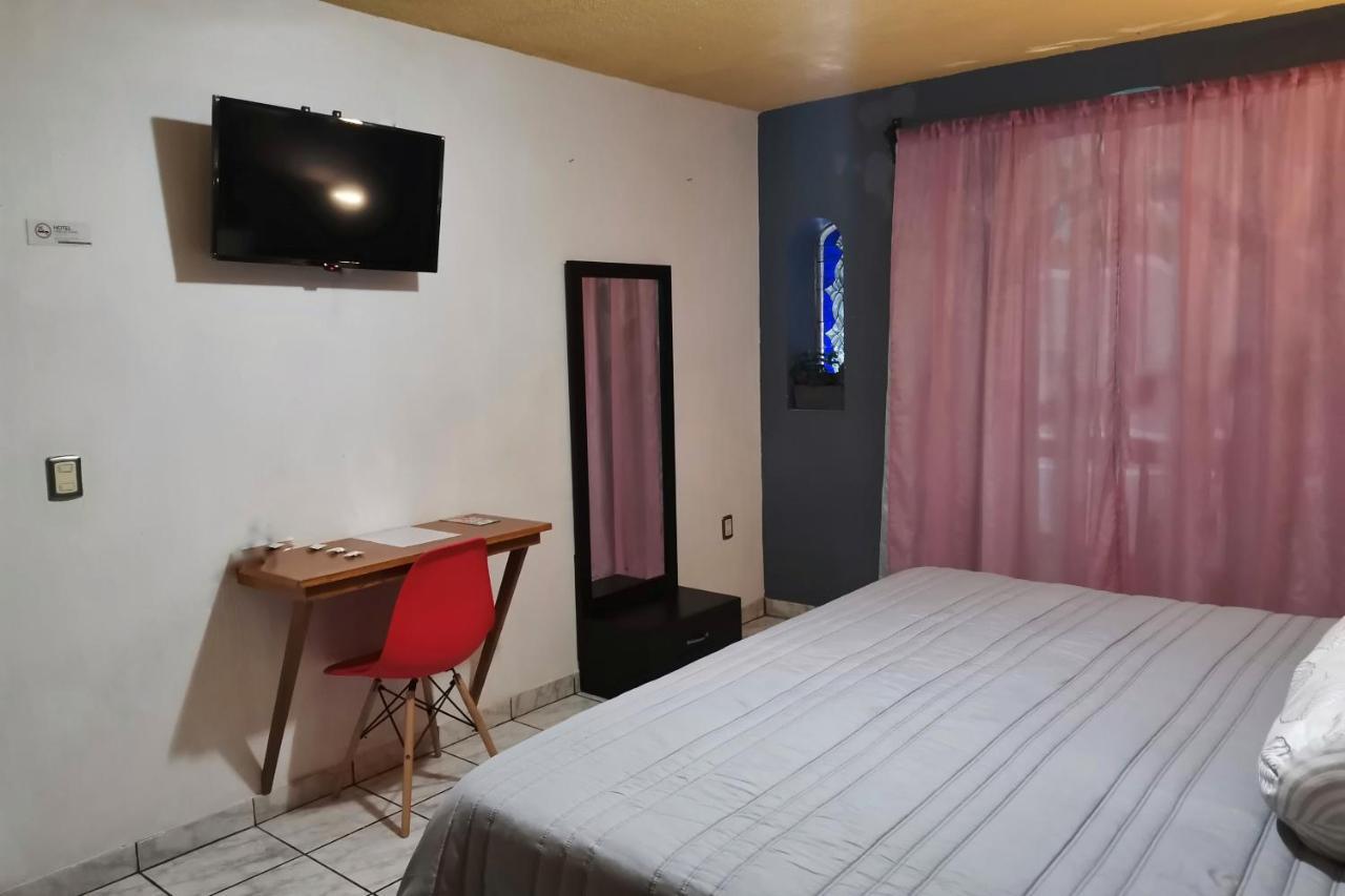 Hotel Boutique Charlotte Arandas エクステリア 写真